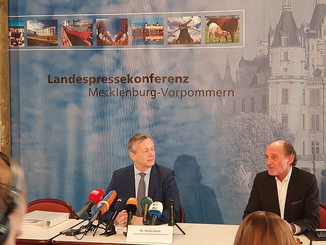 Pressekonferenz mit dem Finanzminister von Mecklenburg-Vorpommern