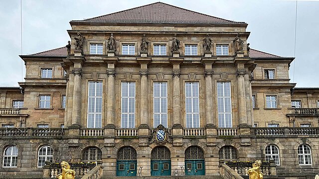 Kasseler Rathaus von vorn