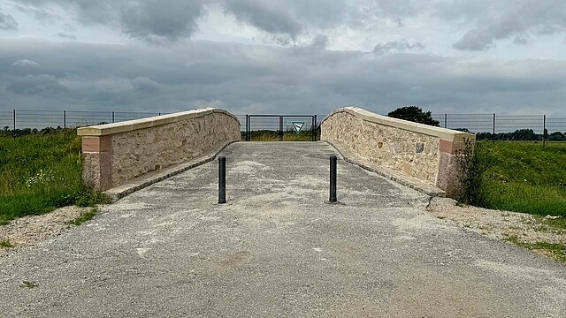 Die alte Postbrücke in Lorsch.